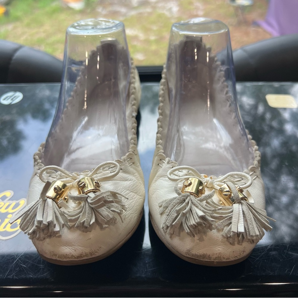 Tory Burch Women's Ivory Reese Scrunch Tassel Ballet Flat Size 7  Shoes